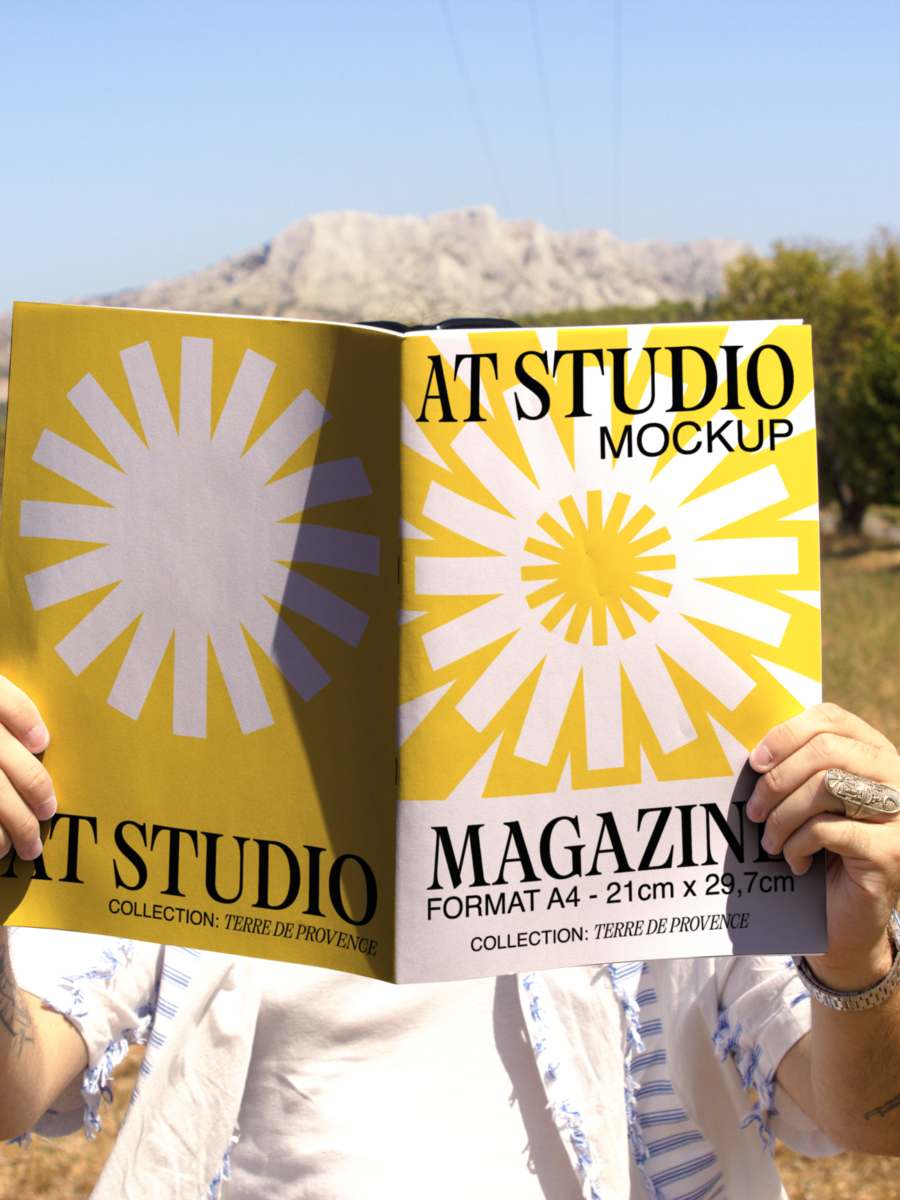 Magazine Mockup A4 - TERRE DE PROVENCE